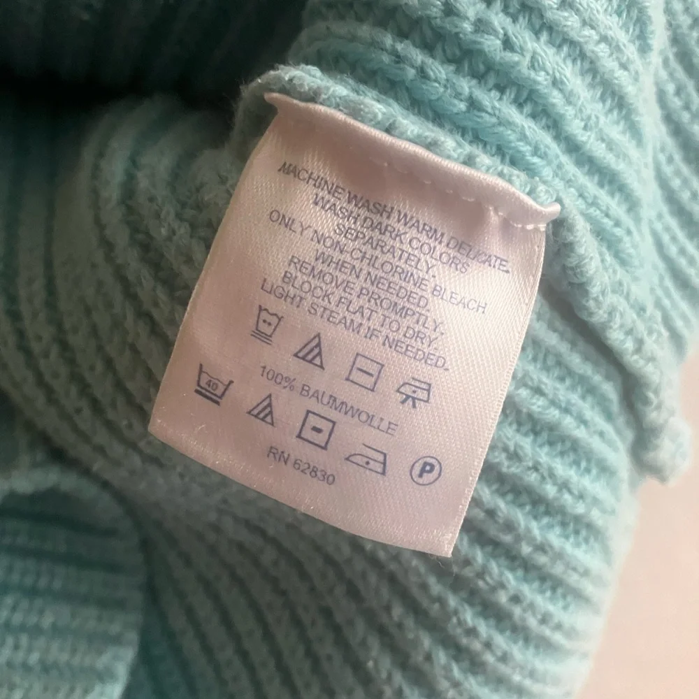 Lands End Turtleneck Sweater - Picture 4 of 5